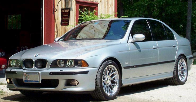 01bmwm5ts-6.jpg